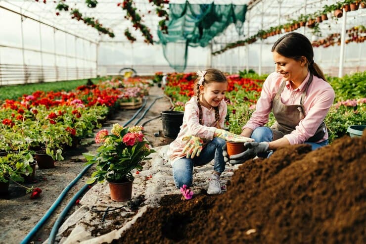 UNDERSTANDING EXPERIENTIAL LEARNING
